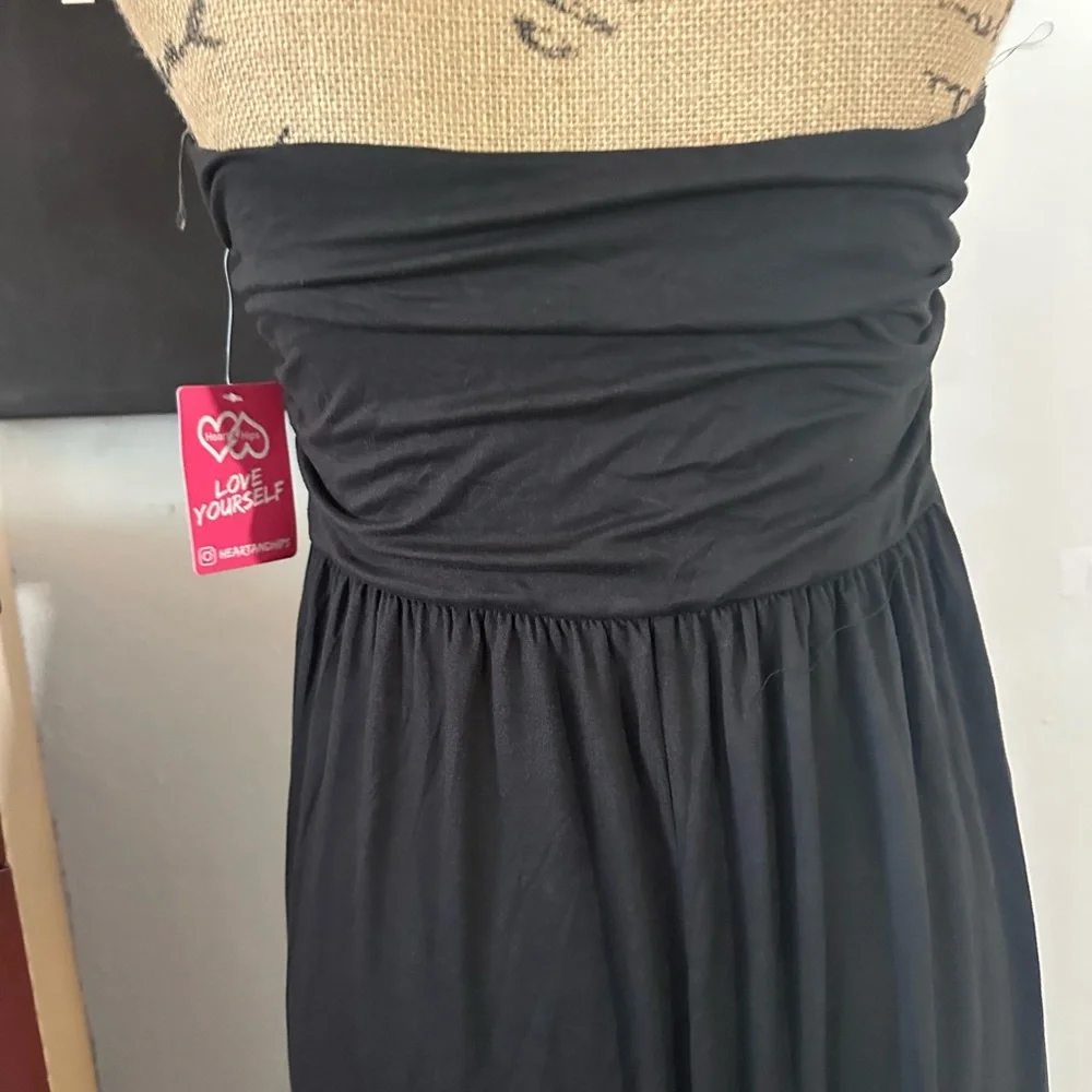 🆕Heart & Hips Maternity Dress - Picture 7 of 9